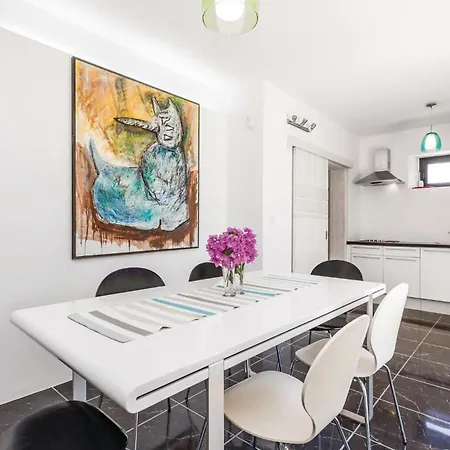 Amazing In Kampor * Kampor